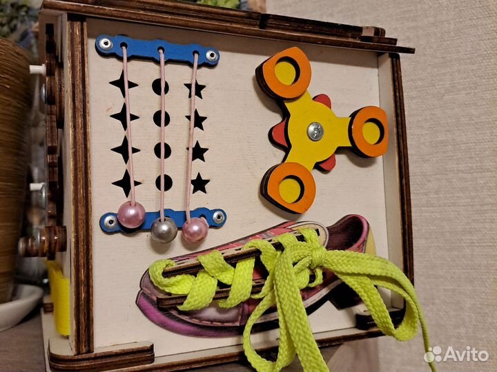 Бизиборд домик со светом