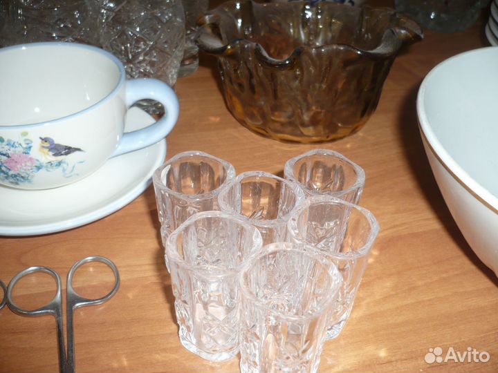 Тарелки,вазочки,вазы для цветов,салатник