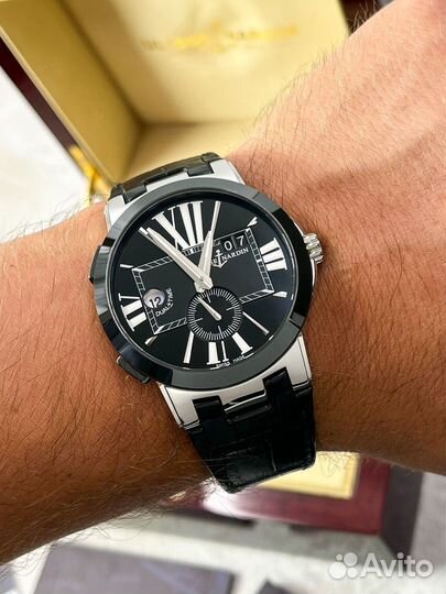 Наручные часы Ulysse Nardin Executive Dual Time