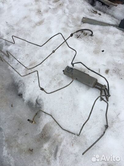 Топливные трубки с абсорбером Mercedes-Benz W140