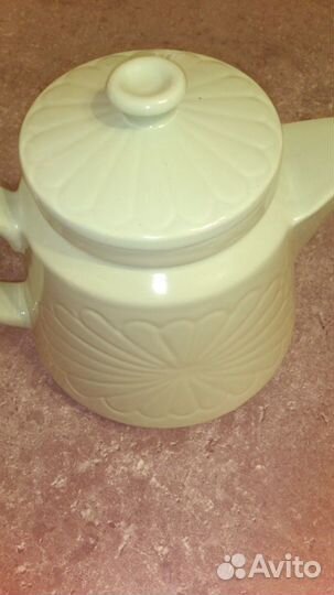 Чайник фарфоровый времён СССР