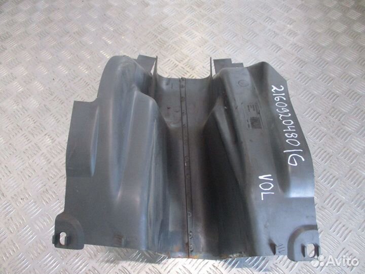 Кожух рулевой колонки Volvo 20372213