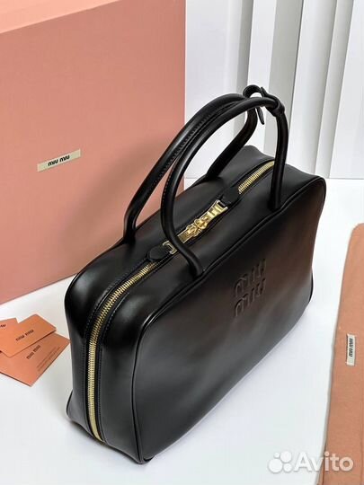 Сумка Miu Miu кожаная