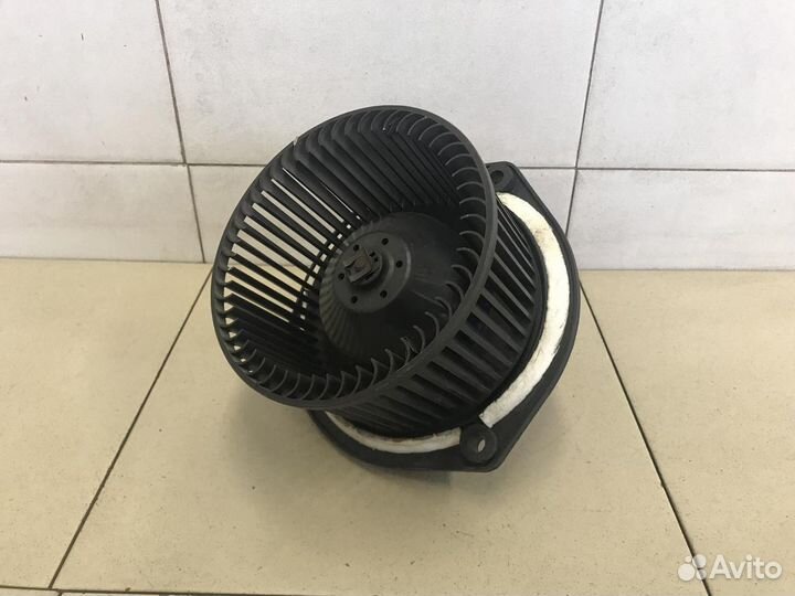 Моторчик отопителя Chevrolet niva