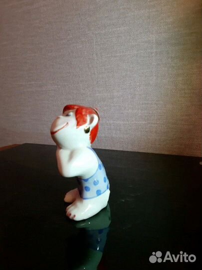 Статуэтка фарфоровая обезьянка