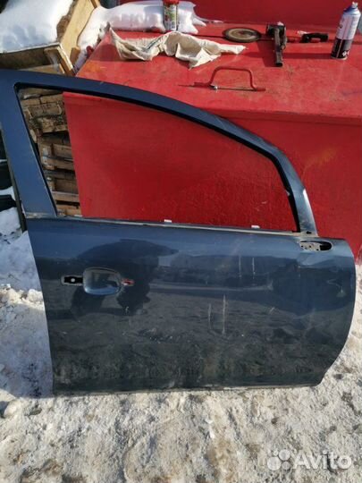 Дверь передняя правая Opel Corsa D Z14XEP 2008