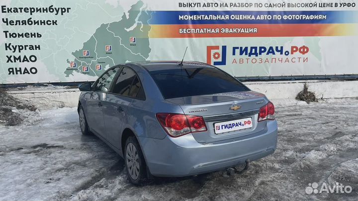 Воздуховод Chevrolet Cruze 13346074