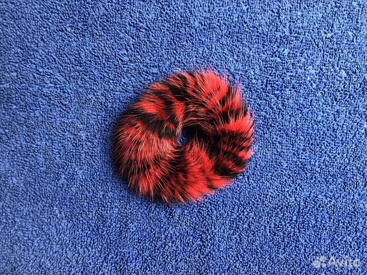 Резинка для волос из меха