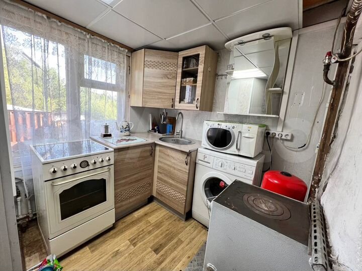 Дом 32,6 м² на участке 1,4 сот.