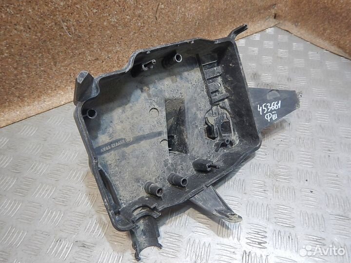 Корпус блока предохранителей, Ford (Форд) -focus 3