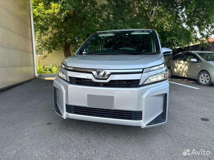 Toyota Voxy 2.0 CVT, 2019, 23 000 км