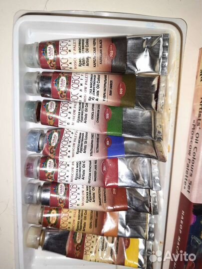 Краски масляные и акварельные