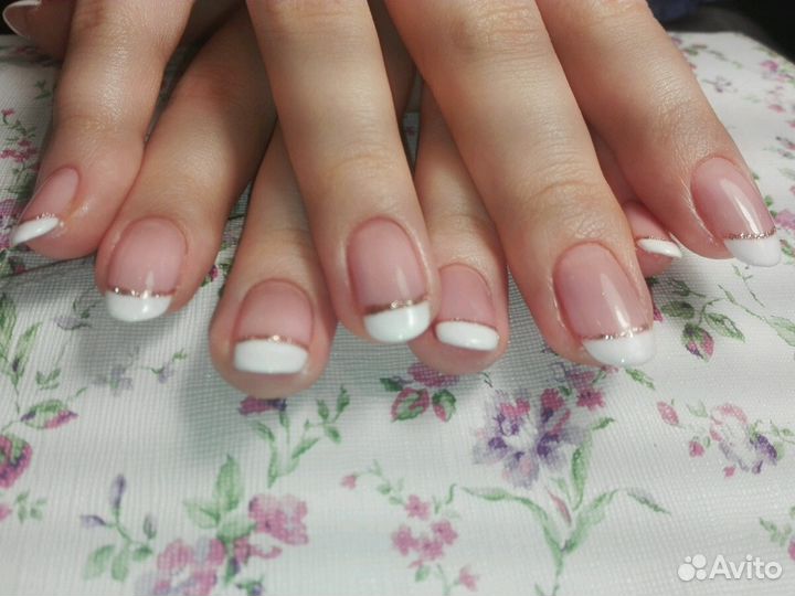 Наращивание ногтей,маникюр,педикюр,шилак