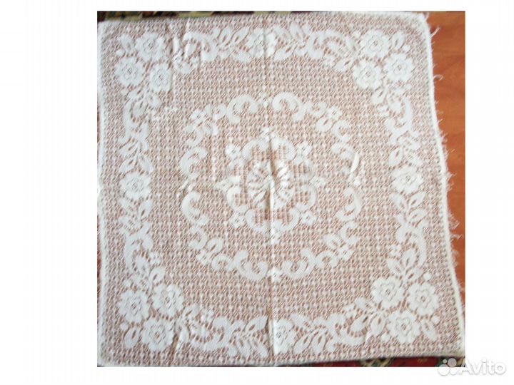Винтаж. Ажурная вышивка на ткани