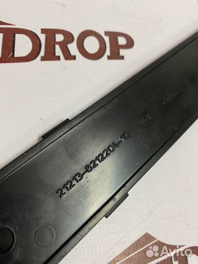 Накладка крышки багажника Нива urban