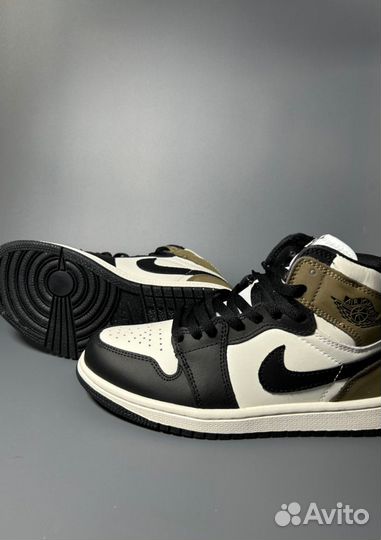 Кроссовки Air Jordan 1 Mocha с мехом
