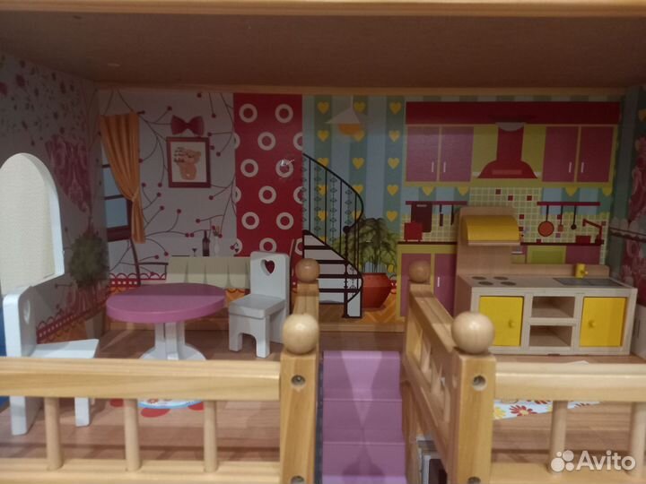 Домик кукольный 