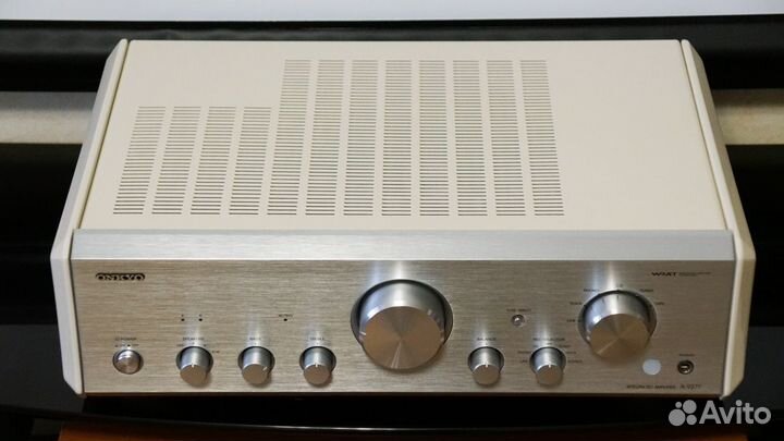 Усилитель Onkyo A-9377