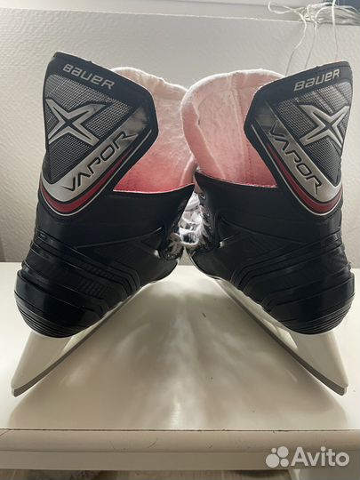 Хоккейные коньки bauer vapor x300