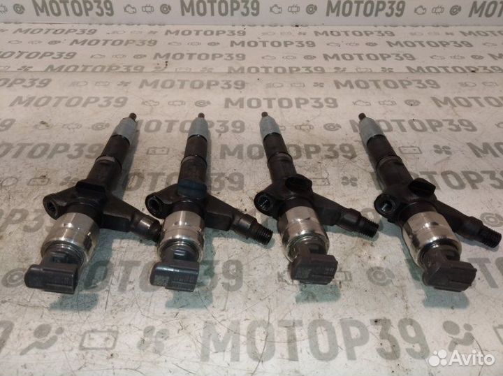 Топливная форсунка Nissan Navara D40 2.5 TD YD25