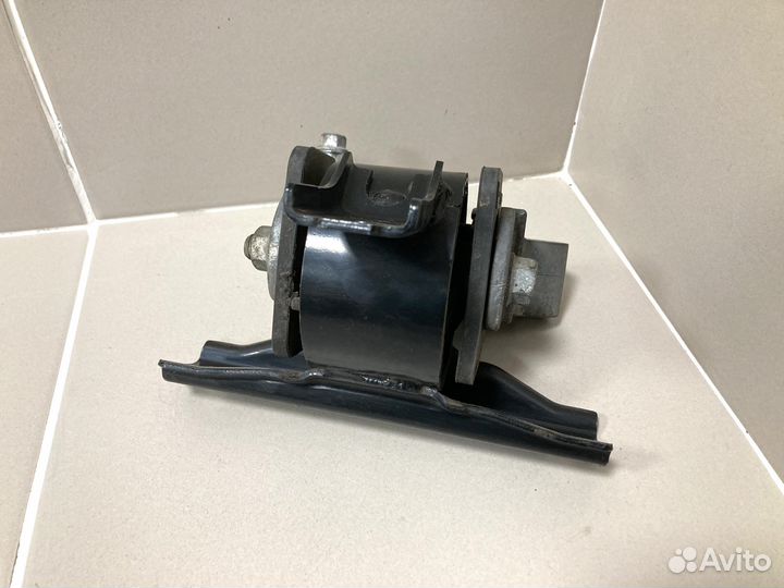 Опора двигателя правая Mitsubishi Lancer 10