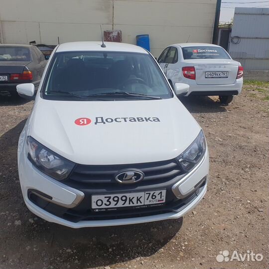 Водитель на LADA Granta