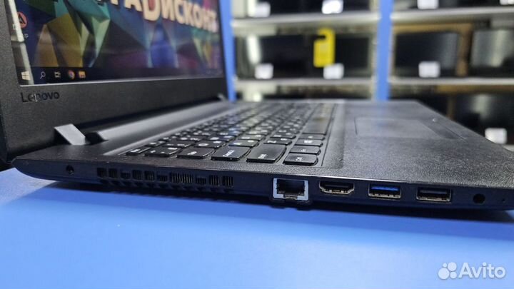 Ноутбук Lenovo i5-6200u 8gb 240gb R5 M330 2gb