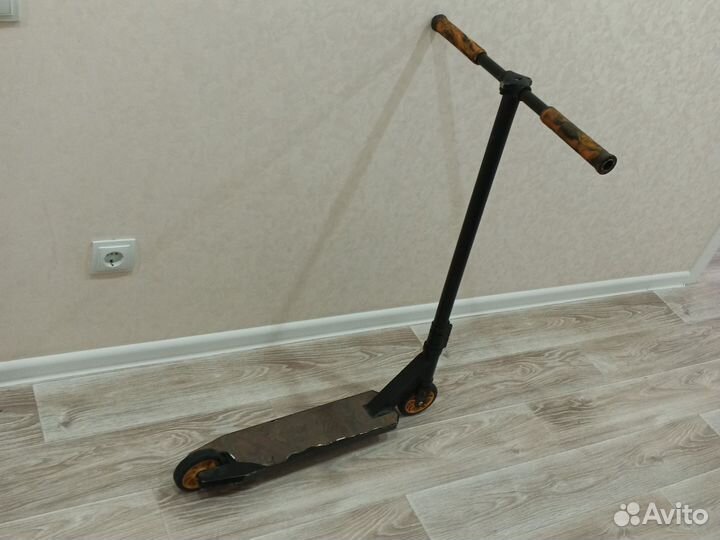 Трюковой самокат