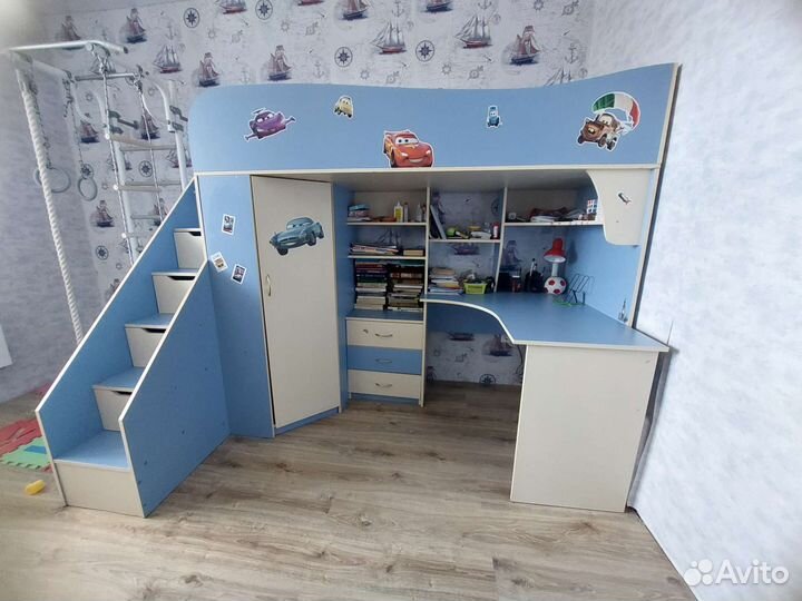 Кровать-чердак + стенка под телевизор