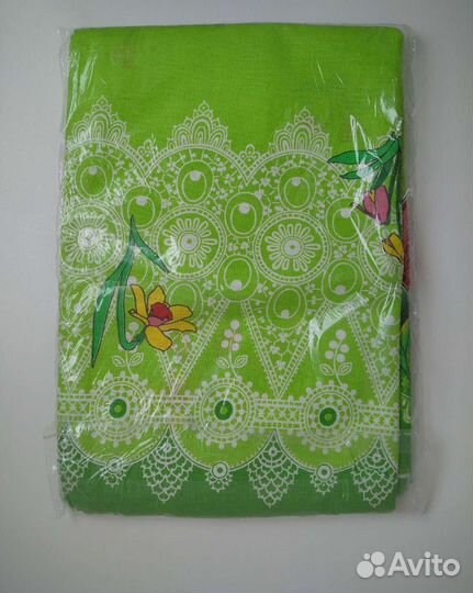 Скатерть и полотенца кухонные 3 шт, новый набор