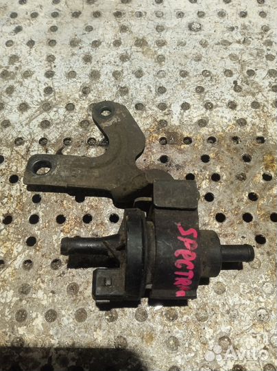 Клапан вентиляции топливного бака Kia Spectra