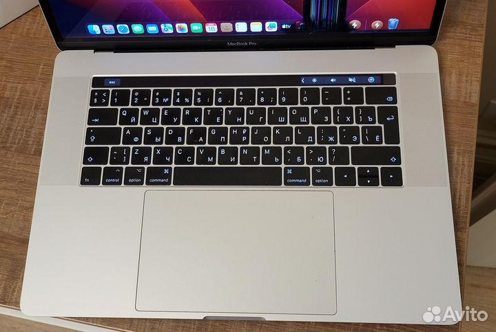 MacBook Pro 15 2017 Touch Bar i7/16Gb/256Gb