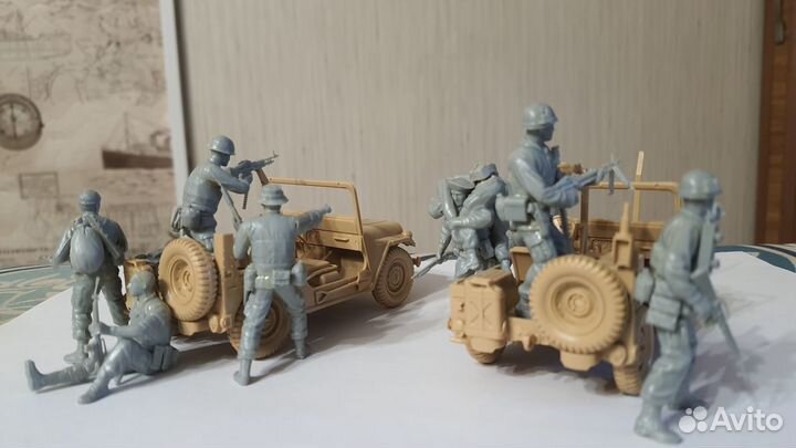 Неокрашенные модели и солдаты в масштабе 1/35