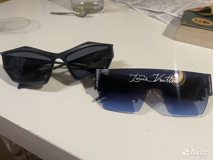 Спортивные модные очки