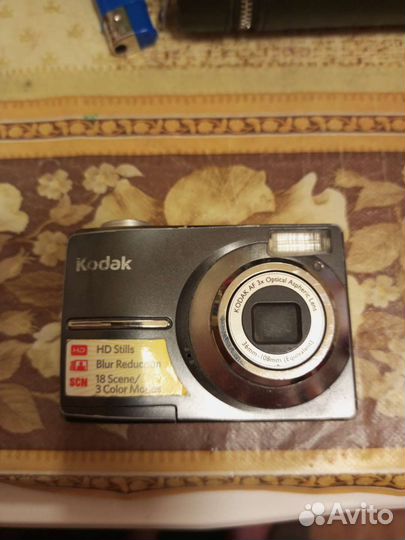 Компактный фотоаппарат