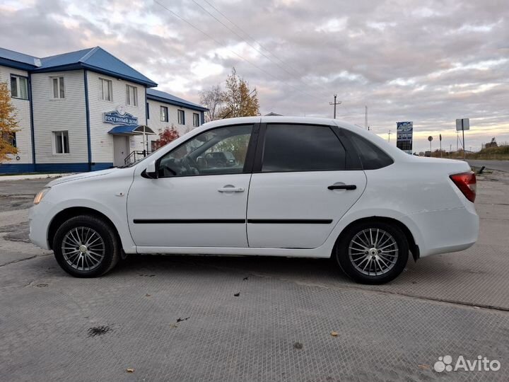 LADA Granta 1.6 AT, 2013, 200 000 км