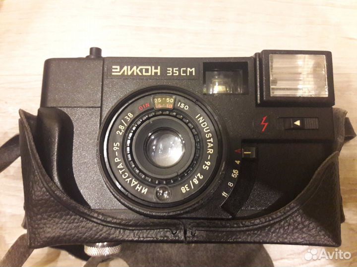 Фотоаппарат эликон 35см