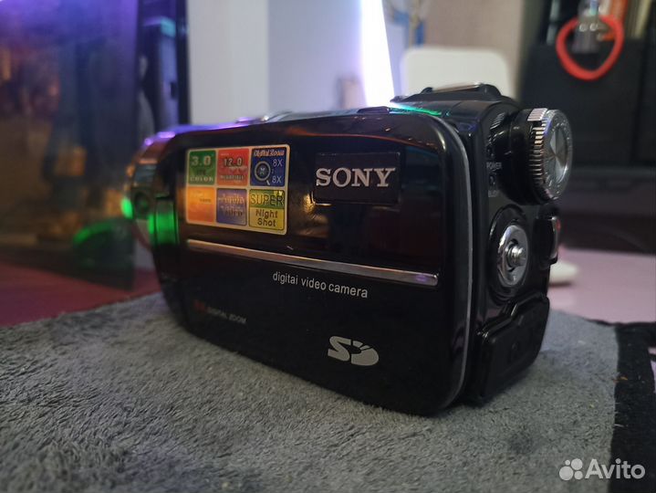 Видеокамера sony 12MP 8x zoom DVC