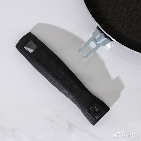 Сковорода «Хозяюшка», d26 см, съёмная ручка, антип