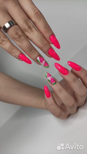 Маникюр/педикюр/ наращивание ногтей