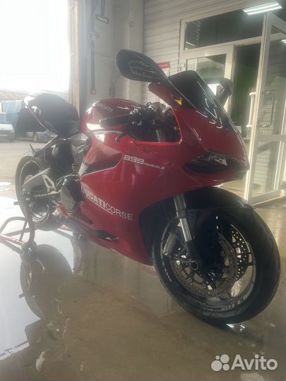 Ducati Panigale 899