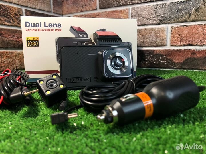 Видеорегистратор + камера заднего вида