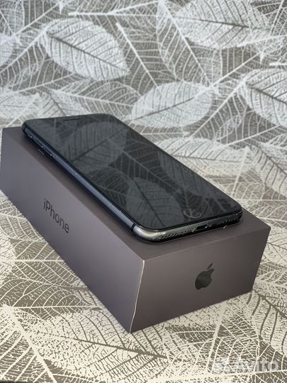 iPhone 8 plus 64gb