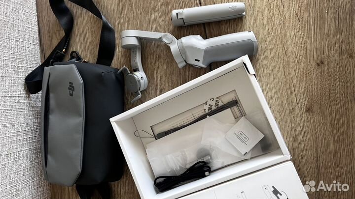 Стабилизатор для телефона dji osmo 4