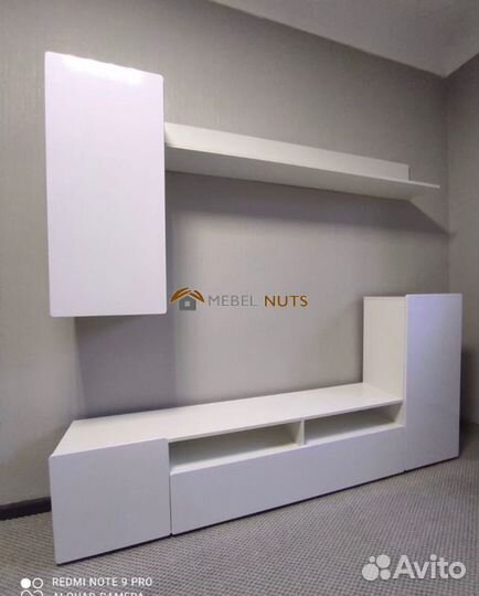 Стенка в гостиную