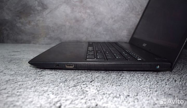 Ноутбук acer на Core i3-6006U/940MX/ 8 gb/ssd