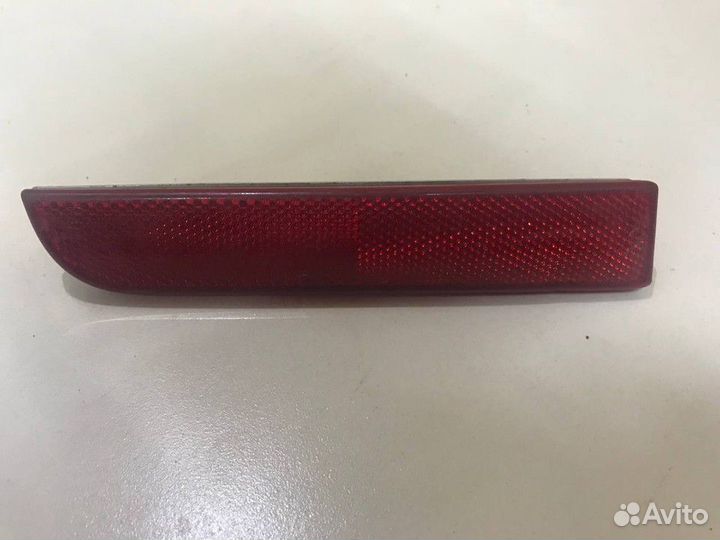 Светоотражатель в бампер задний левый