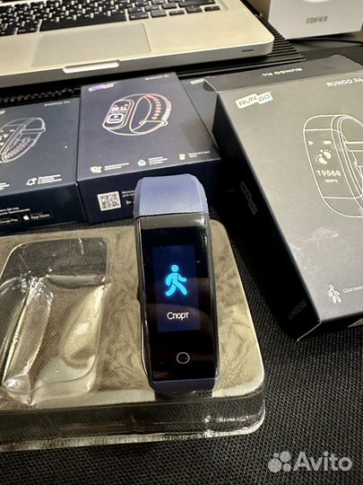 Фитнес-браслет RunGo