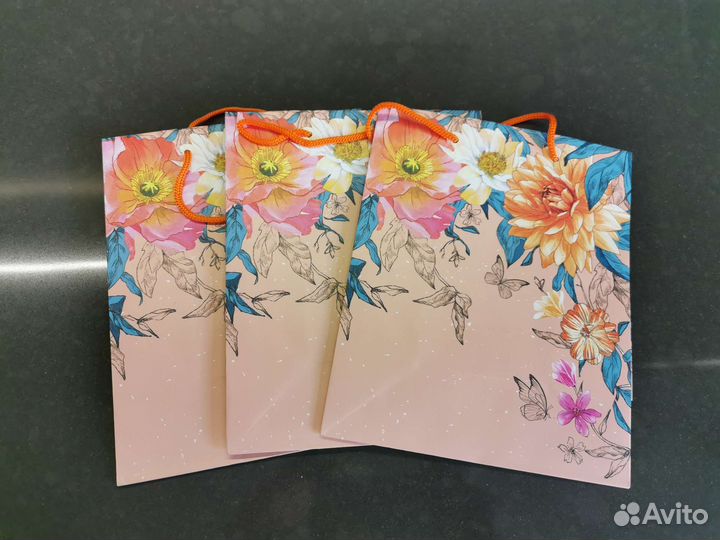 Пакет подарочный новый 18х23 см