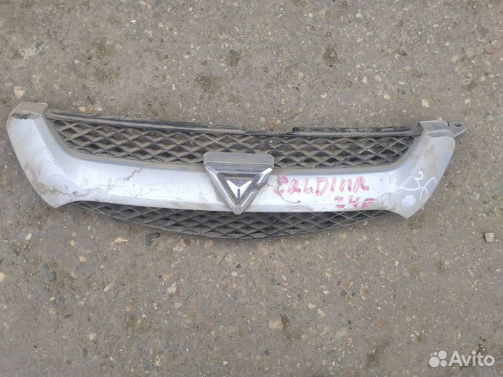 Решетка радиатора Toyota Caldina 240